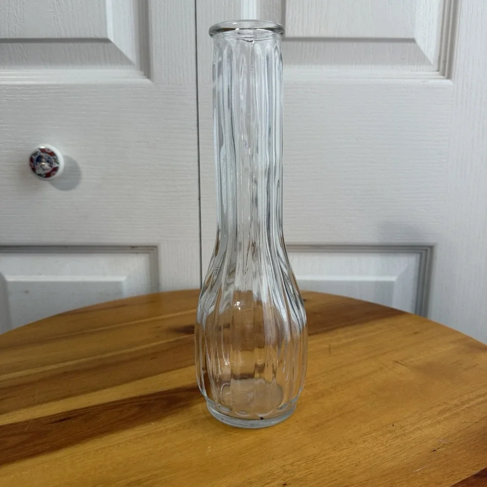 Glass‎ Ribbed Textured Bud Vase Mother's Day Anniversary Valentine's Day